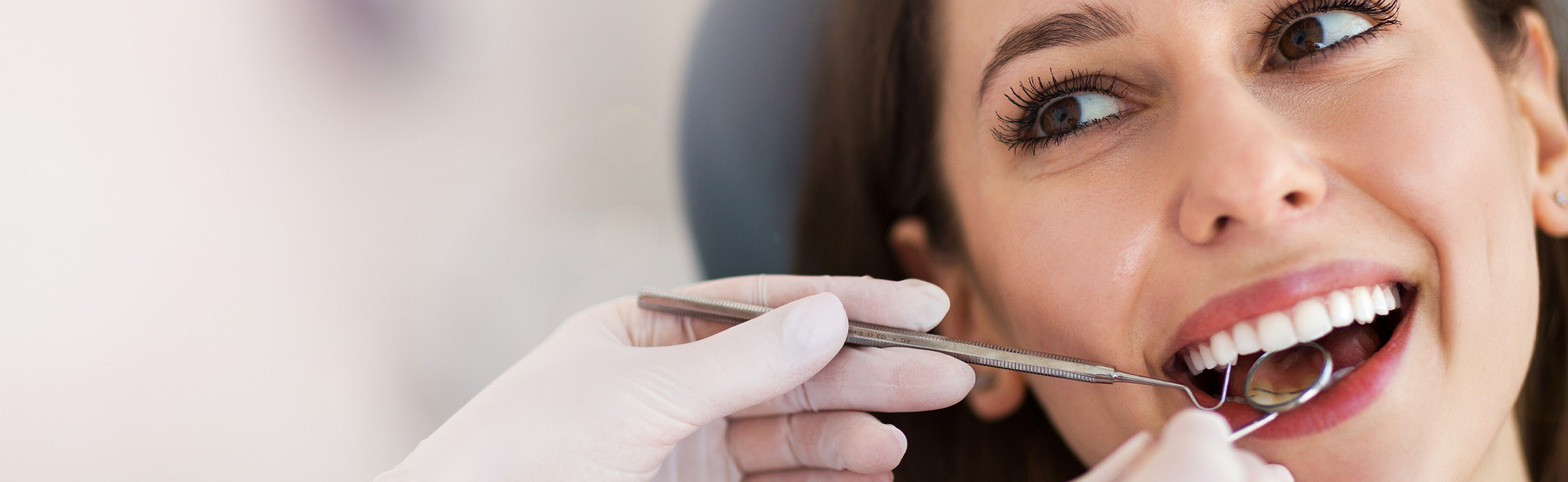 Daily Routines for Maintaining Dental Health: Tips for Healthy Teeth